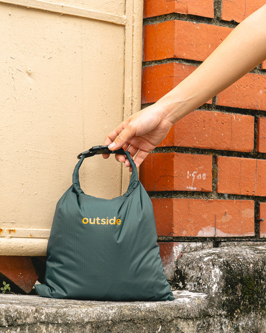 OUTSIDE #GOOUTFEELGOOD - ROLL POUCH
