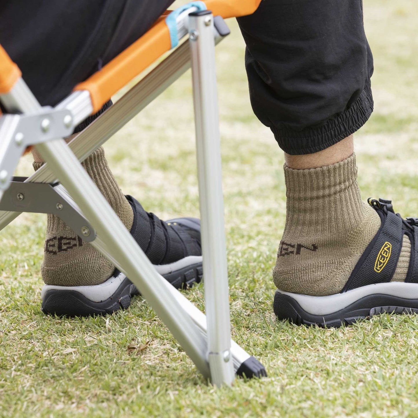 KEEN WA-SHI SOCKS QUARTER - BRINDLE COFFEE BEAN