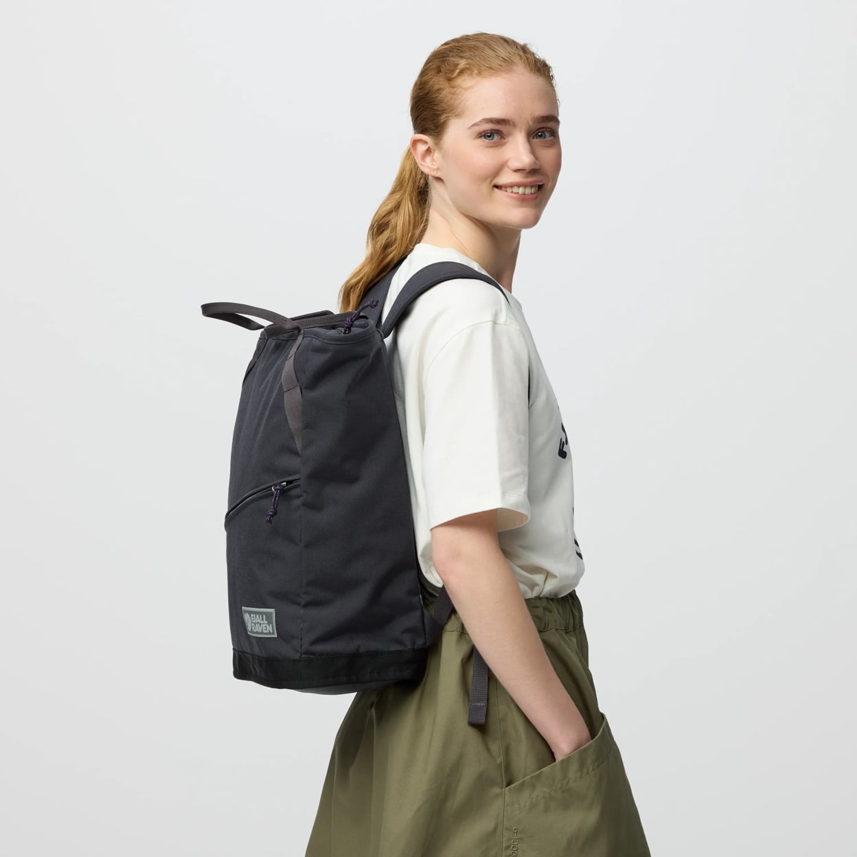 FJÄLLRÄVEN VARDAG TOTEPACK 22 DEEP FOREST