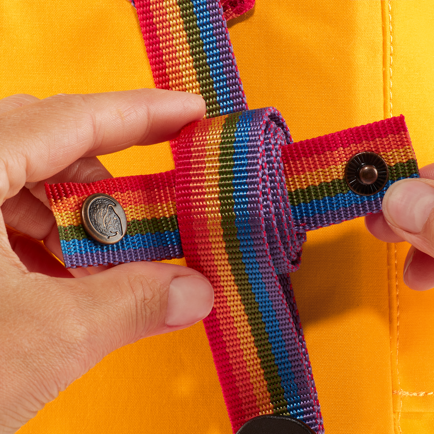 kanken-rainbow-mini