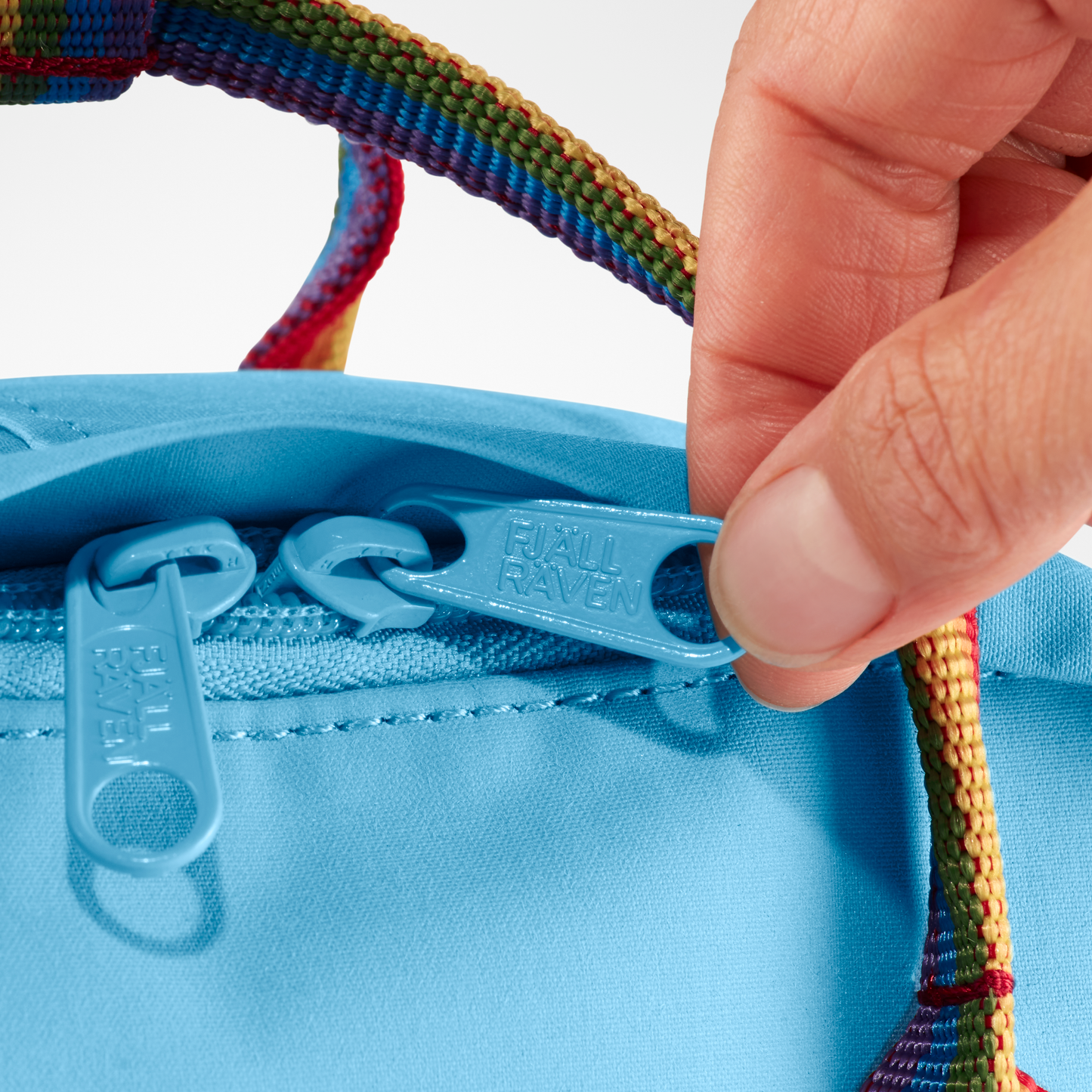 kanken-rainbow-mini
