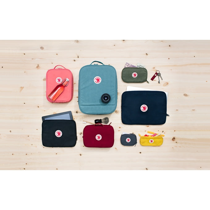 kanken-travel-wallet