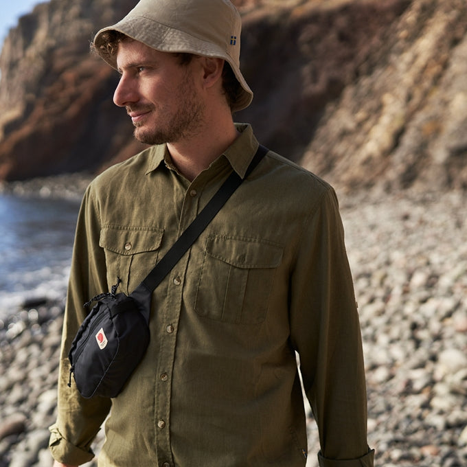 high-coast-hip-pack