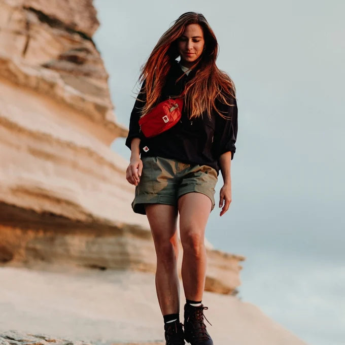 high-coast-hip-pack