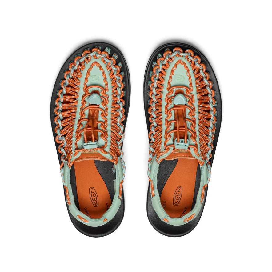 KEEN WOMEN'S UNEEK - GRANITE GREEN/GOLDEN FLAME