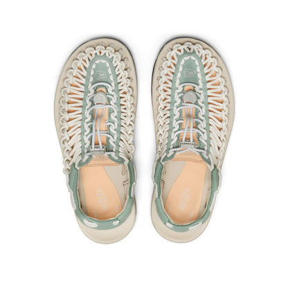 KEEN WOMEN'S UNEEK - LILY PAD/PEACH FUZZ
