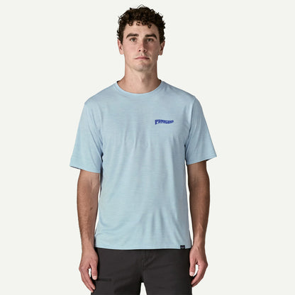 PATAGONIA M'S CAP COOL DAILY GRAPHIC SHIRT WATERS - FORGOTTEN ISLAND: FLECK BLUE