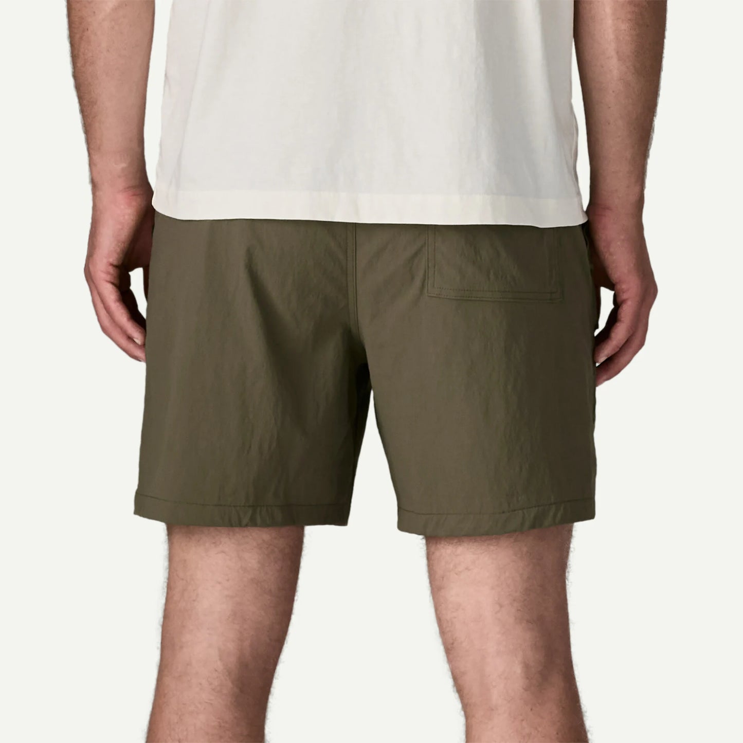 PATAGONIA M'S OUTDOOR EVERYDAY SHORTS 6 IN. - PINE NEEDLE GREEN