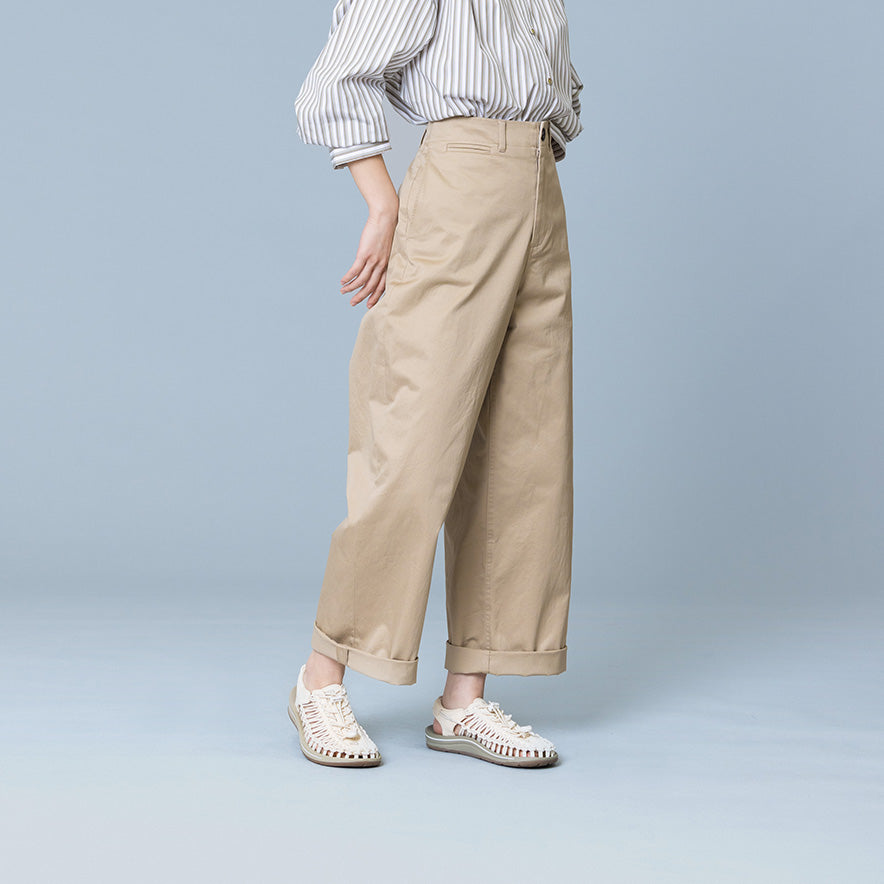 KEEN WOMEN'S UNEEK - LILY PAD/PEACH FUZZ