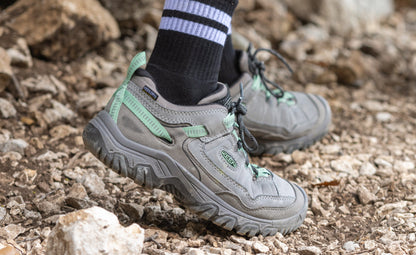 KEEN WOMEN'S TARGHEE IV WP - CANTEEN/HUCKLEBERRY