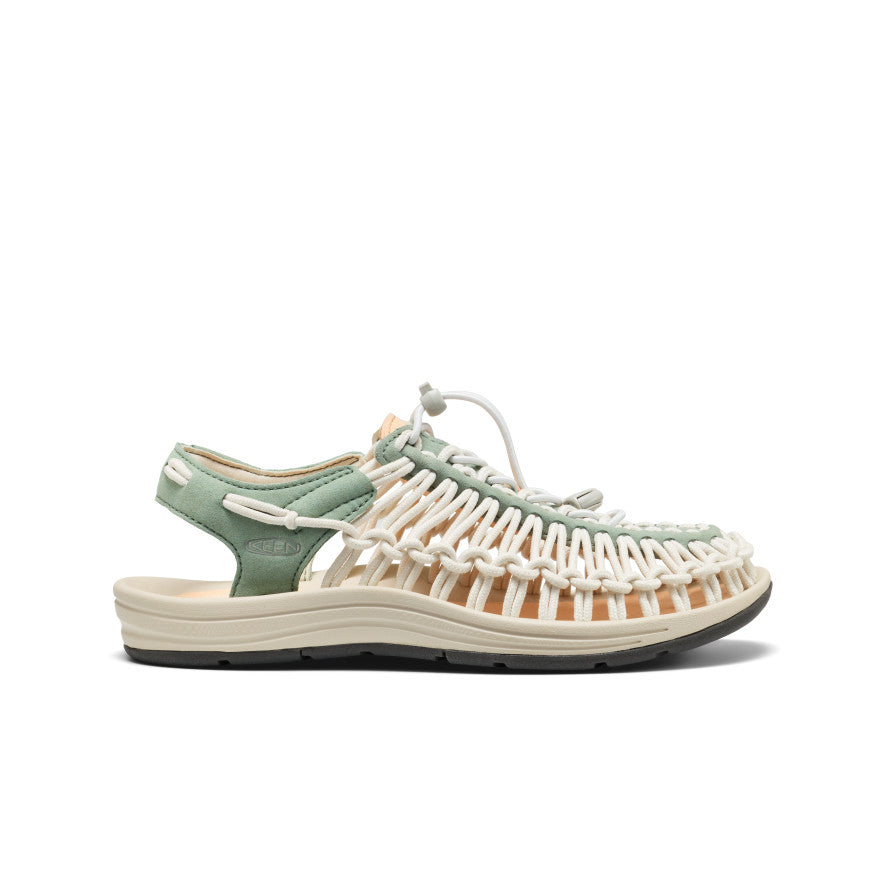 KEEN WOMEN'S UNEEK - LILY PAD/PEACH FUZZ