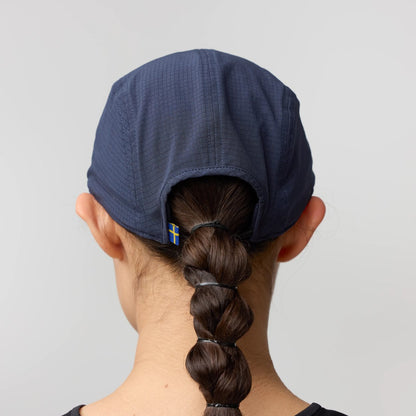FJÄLLRÄVEN ABISKO TREKKING CAP - DARK GREY