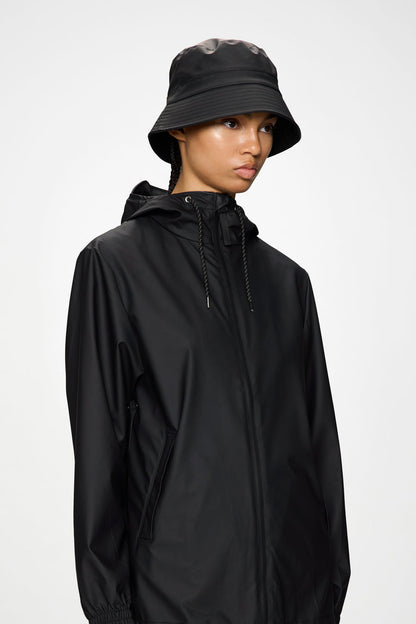 RAINS BUCKET HAT W2 BLACK