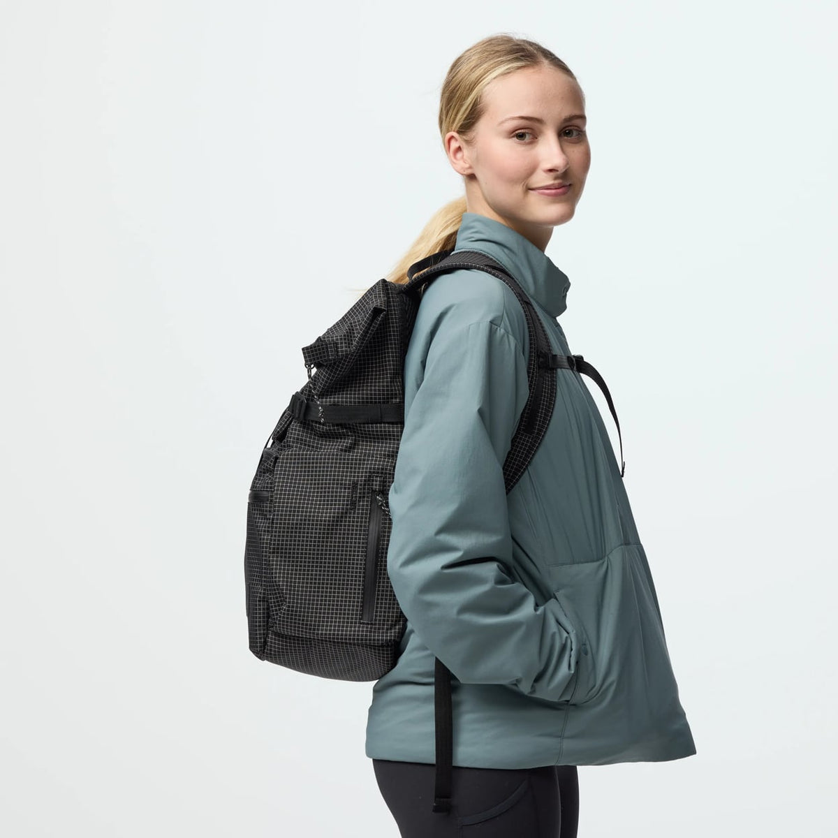FJÄLLRÄVEN HIGH COAST PRO SHOULDER BAG - FOSSIL