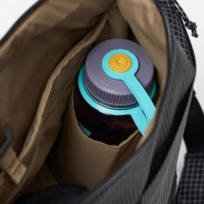 FJÄLLRÄVEN HIGH COAST PRO SHOULDER BAG - BLACK