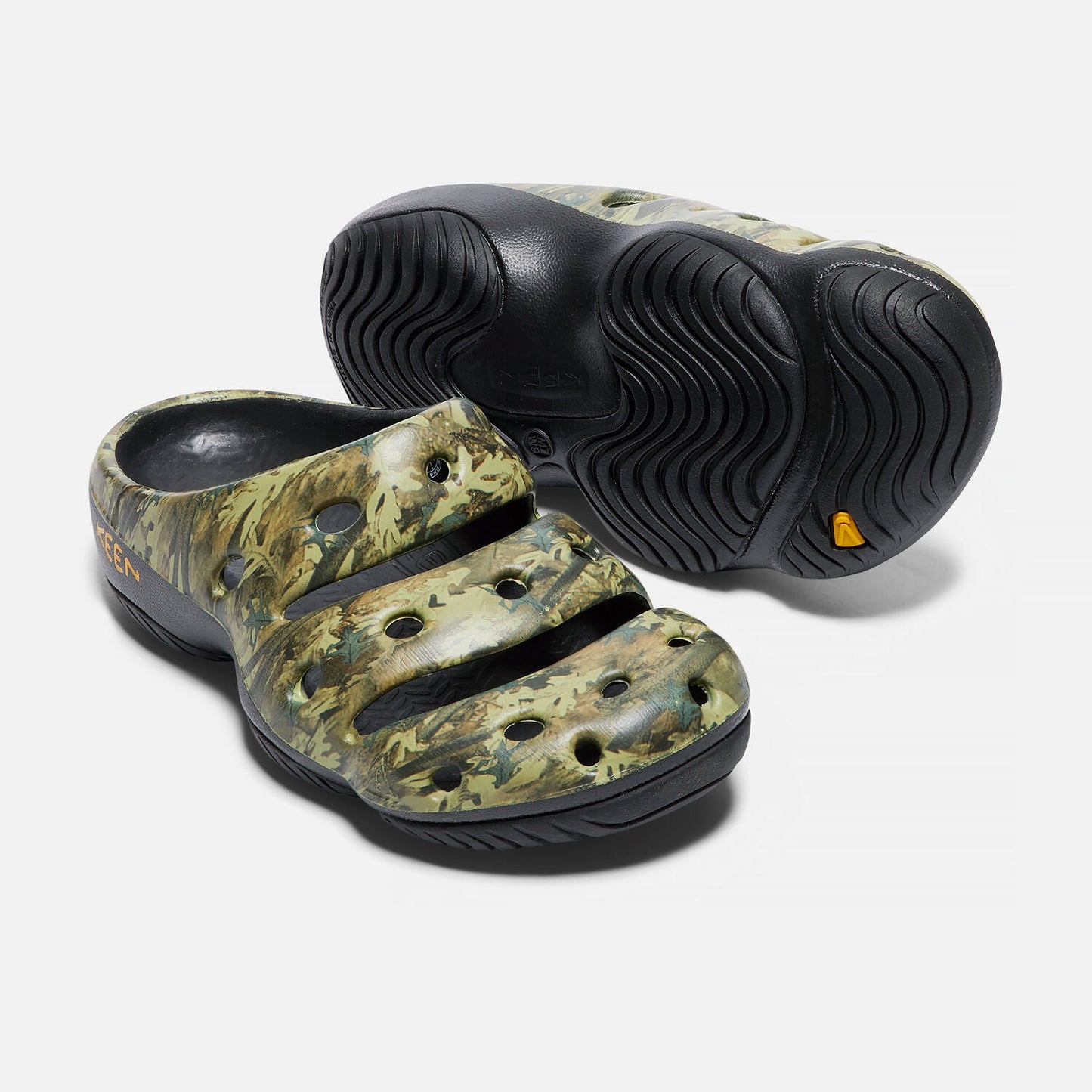 KEEN MEN'S YOGUI ARTS - CAMO GREEN