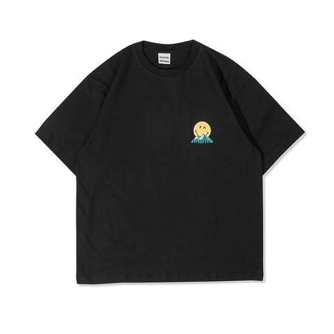 OUTSIDE X SMILEY EXPLORER T-SHIRT