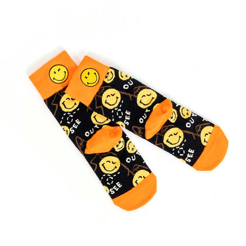 OUTSIDE X SMILEY SOCKS